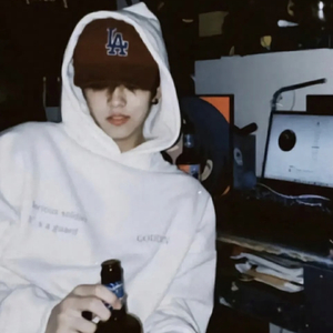 校🌸自慰流出白色液
